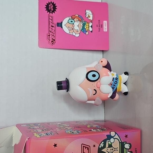 Pop Mart Powerpuff Girls Crybaby Figurine -The MAYOR - Picture 4 of 6